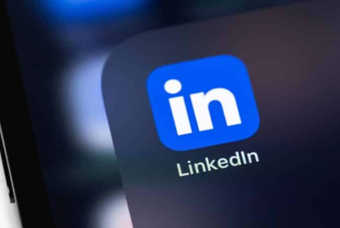 AI Career Advice and Daily Puzzles Aim to Boost LinkedIn User Activity